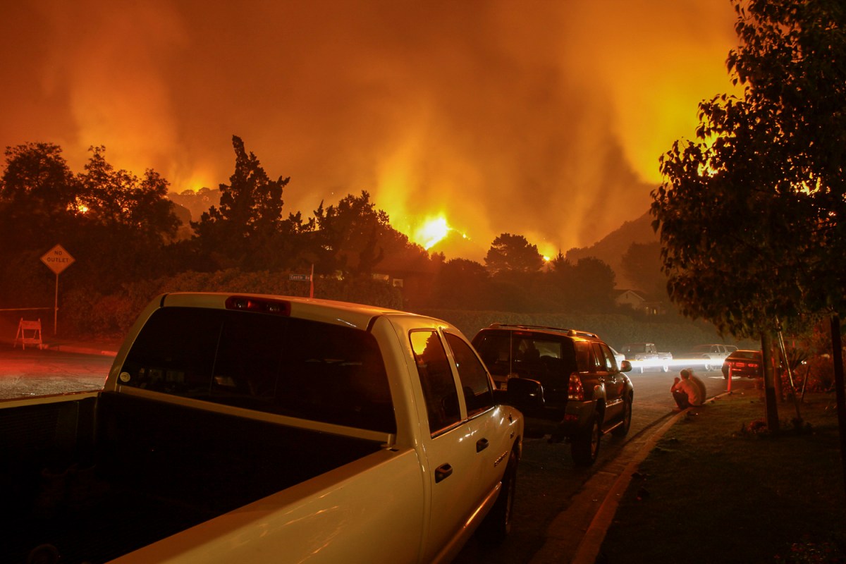 Steve Guttenberg helps evacuate neighbors impacted by wildfires